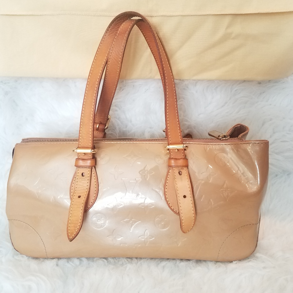 Louis Vuitton Rosewood avenue Vernis Beige